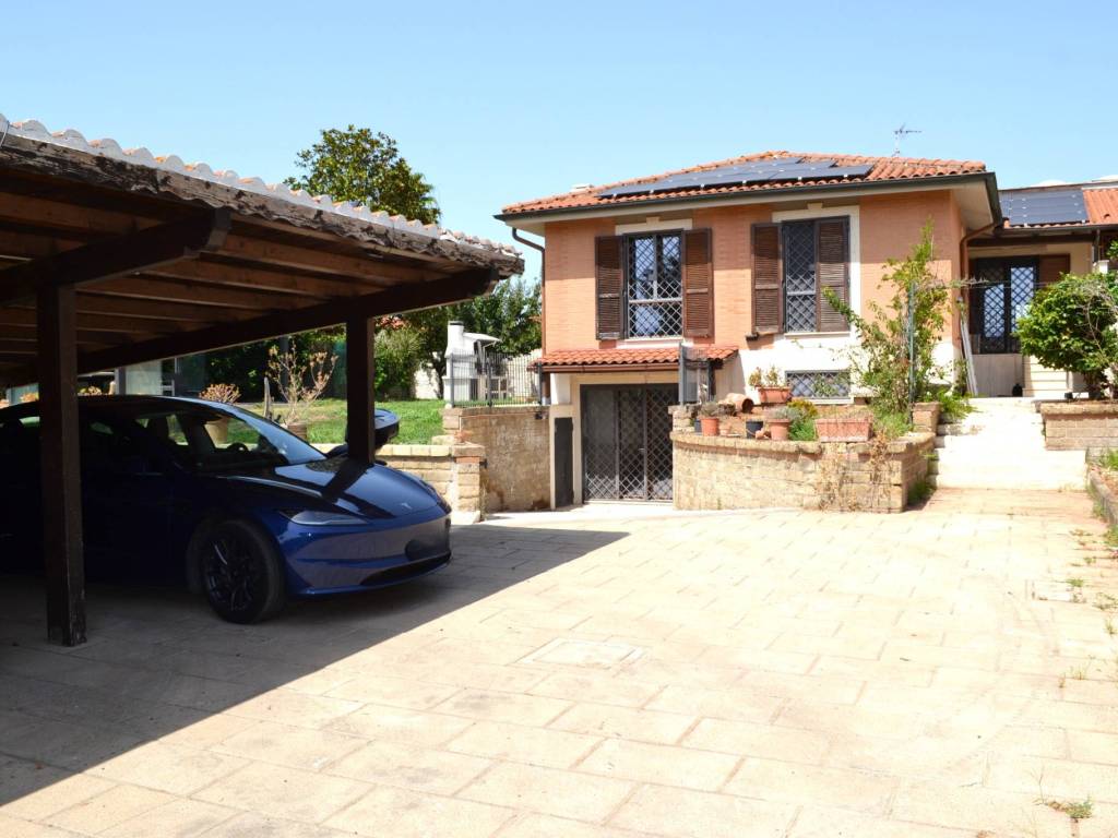 casa indipendente in vendita a Roma in zona Celio