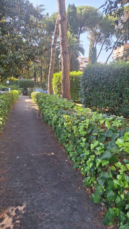 appartamento in vendita a Roma in zona Tor di Quinto