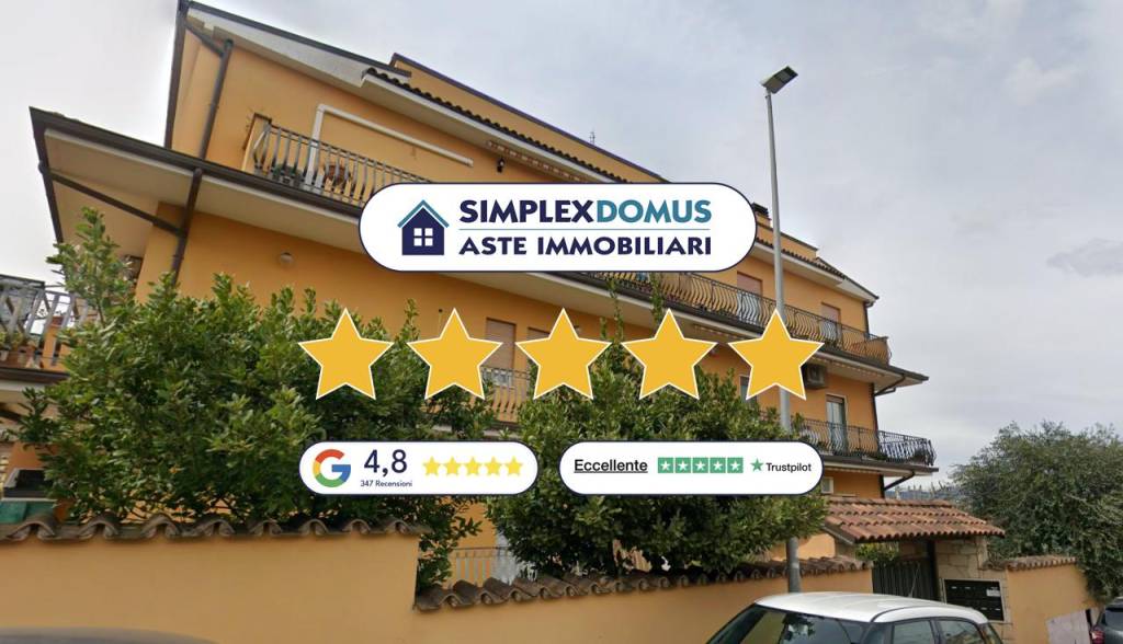 appartamento in vendita a Roma in zona Valle Muricana