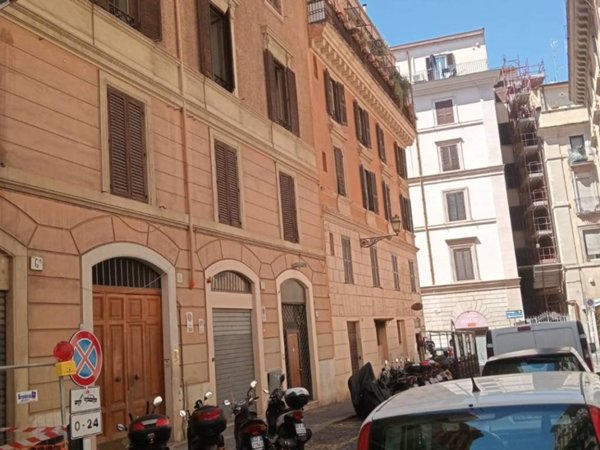 appartamento in vendita a Roma in zona Rione Monti/Campitelli