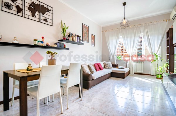 appartamento in vendita a Roma in zona Appio Claudio