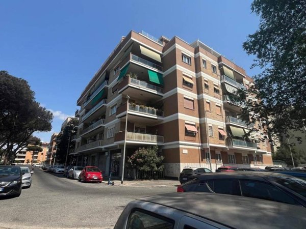 appartamento in vendita a Roma in zona Ostia