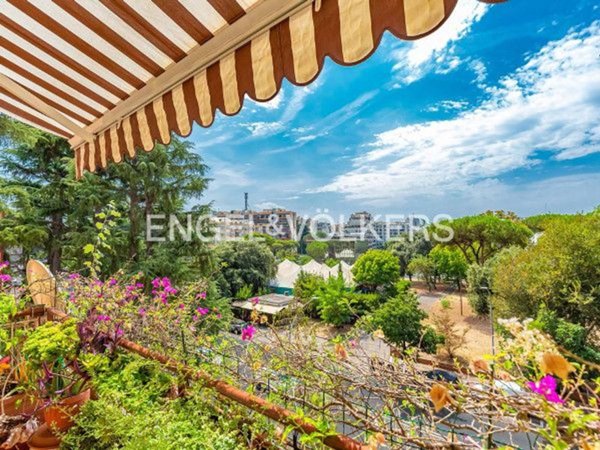 appartamento in vendita a Roma in zona EUR
