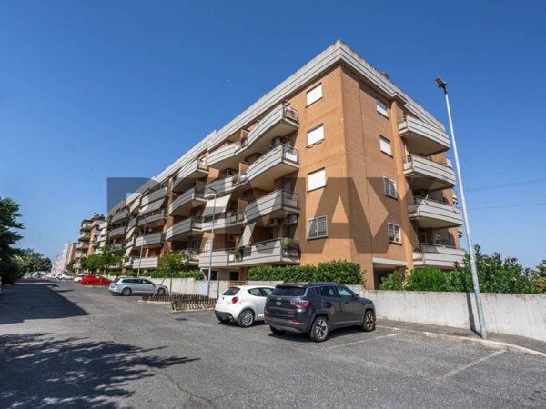 appartamento in vendita a Roma in zona Ponte di Nona