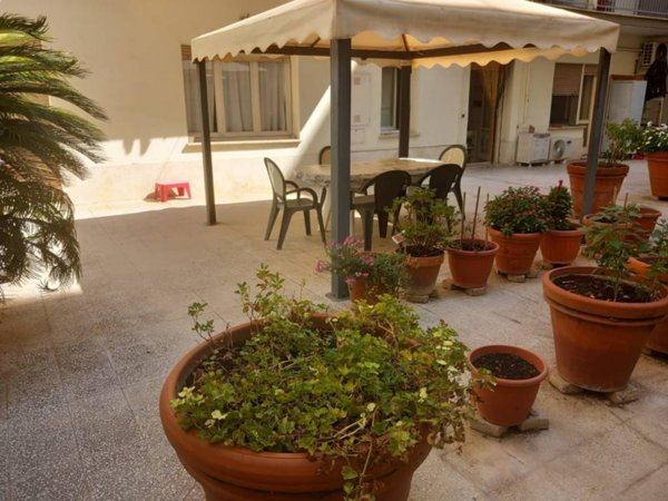 appartamento in vendita a Roma in zona Appio Latino