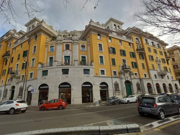 appartamento in vendita a Roma in zona San Saba - Ripa