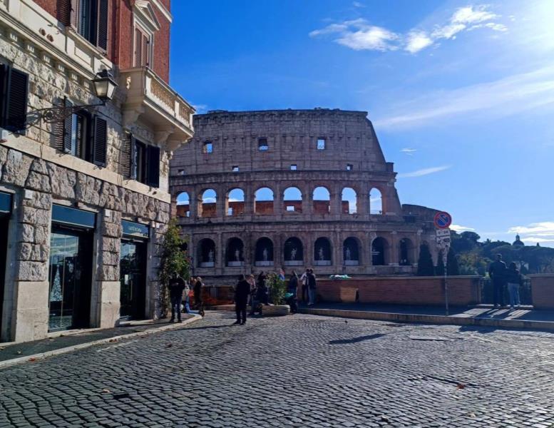 locale di sgombero in vendita a Roma in zona Rione Monti/Campitelli