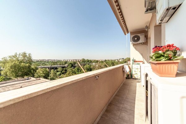 appartamento in vendita a Roma in zona Monte Sacro/Talenti