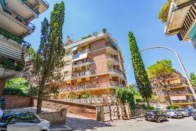 casa indipendente in vendita a Roma in zona Portuense