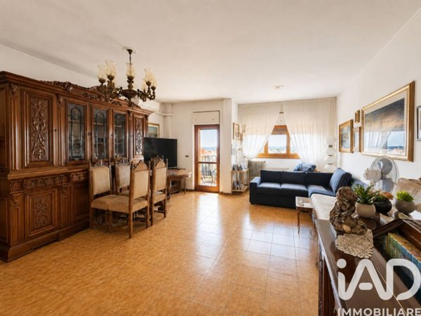 appartamento in vendita a Roma in zona Tor de' Cenci