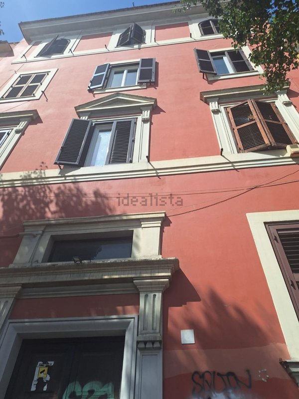 appartamento in vendita a Roma in zona Prenestino-Labicano