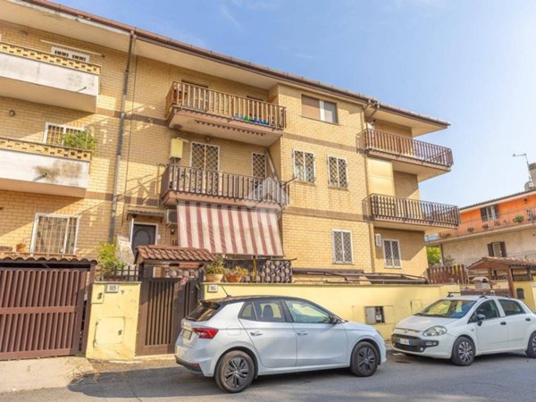 appartamento in vendita a Roma in zona Borghesiana