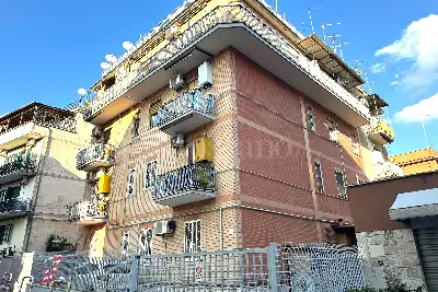 appartamento in vendita a Roma in zona Portuense