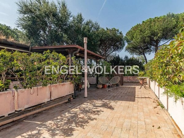 appartamento in vendita a Roma in zona Casal Palocco