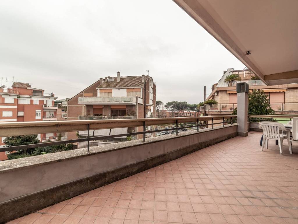 appartamento in vendita a Roma in zona Aurelio