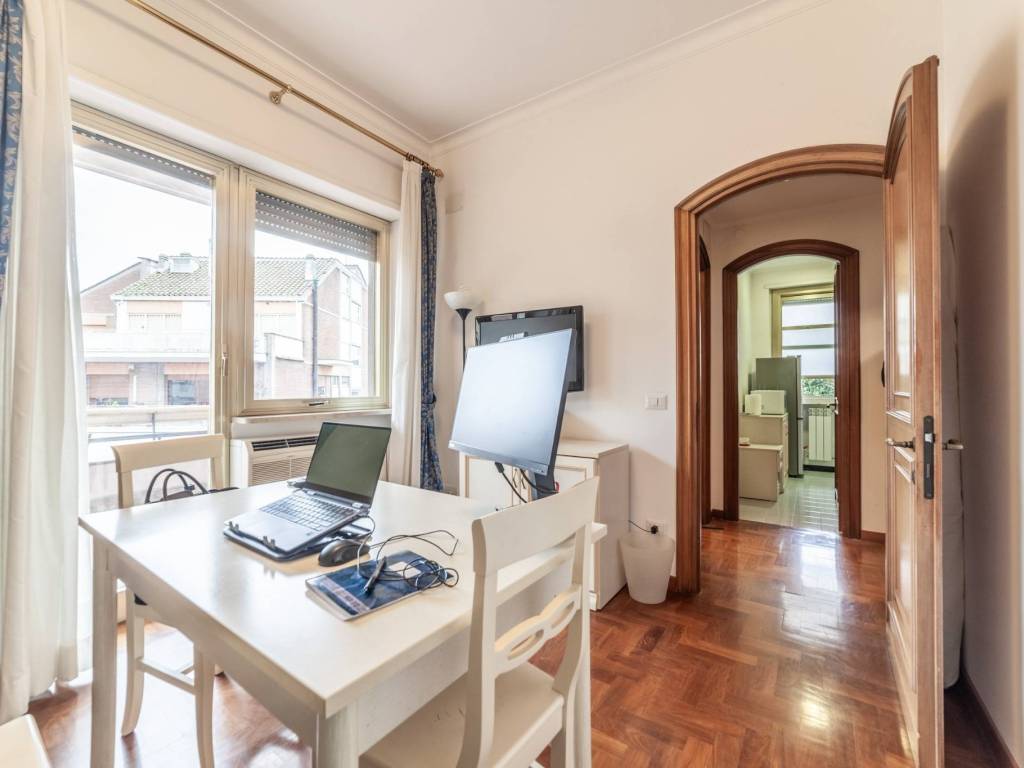 appartamento in vendita a Roma in zona Aurelio