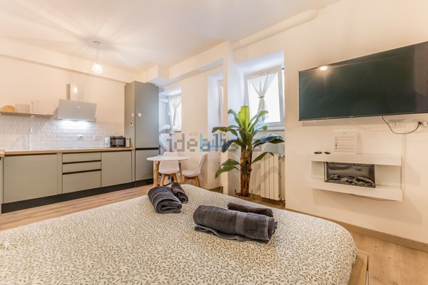 appartamento in vendita a Roma in zona Appio Latino