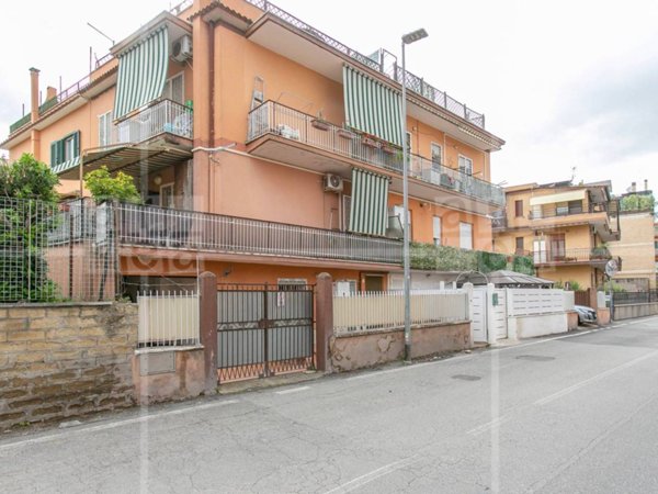 appartamento in vendita a Roma in zona Casalotti