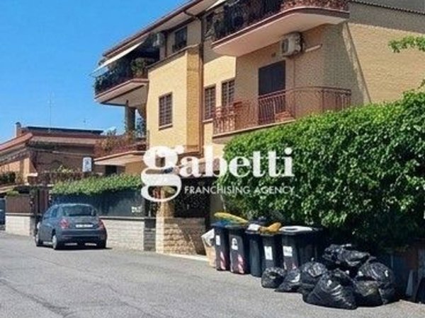 appartamento in vendita a Roma in zona Ponte di Nona