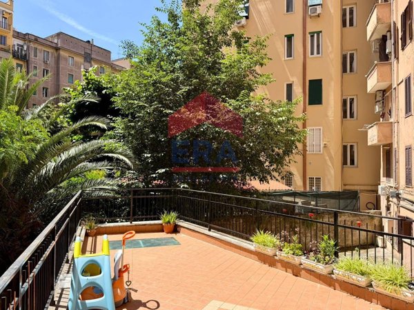 appartamento in vendita a Roma in zona Della Vittoria