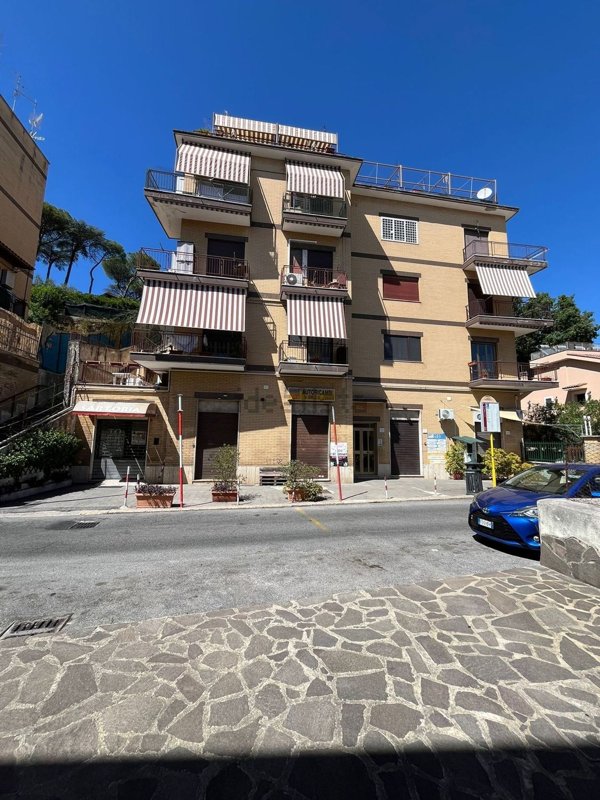 appartamento in vendita a Roma in zona Labaro