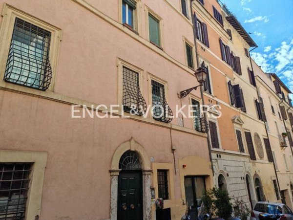 appartamento in vendita a Roma in zona Rione Monti/Campitelli