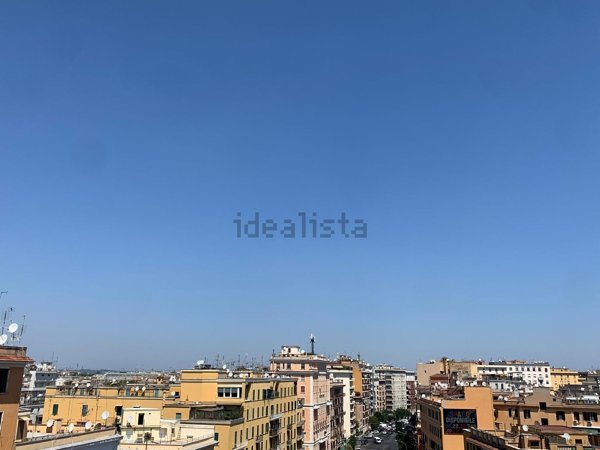 appartamento in vendita a Roma in zona Appio Latino
