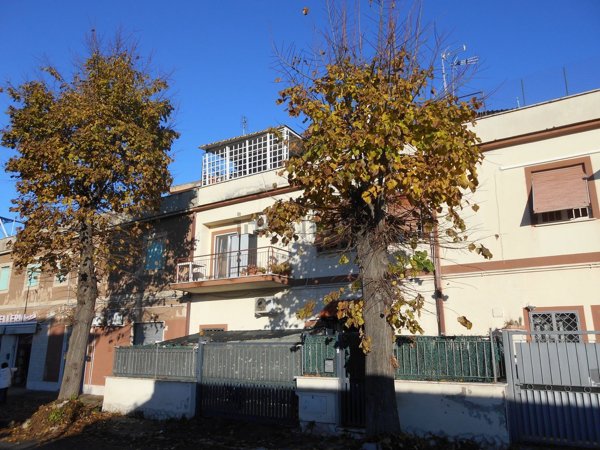 appartamento in vendita a Roma in zona Acilia
