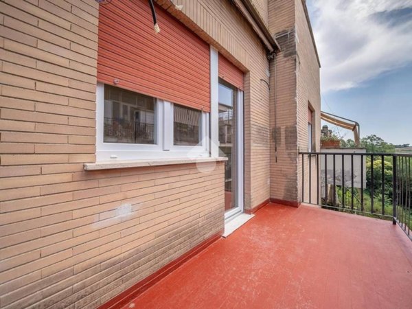 appartamento in vendita a Roma in zona Tomba di Nerone