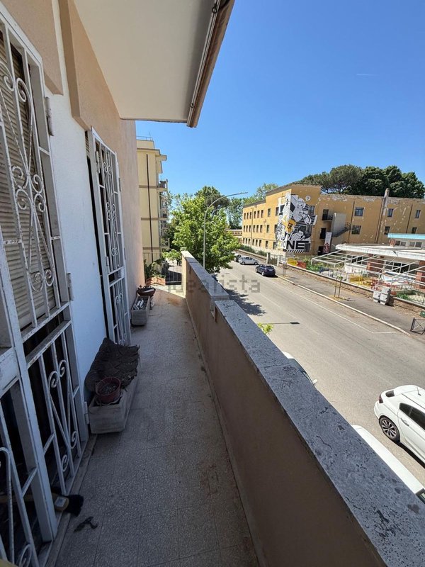 appartamento in vendita a Roma in zona Ostiense