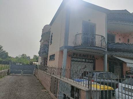 appartamento in vendita a Roma in zona Finocchio