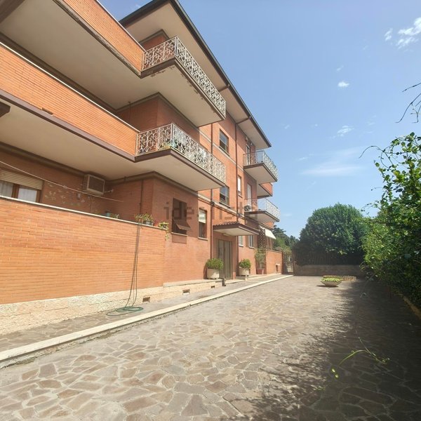 appartamento in vendita a Roma in zona Ottavia