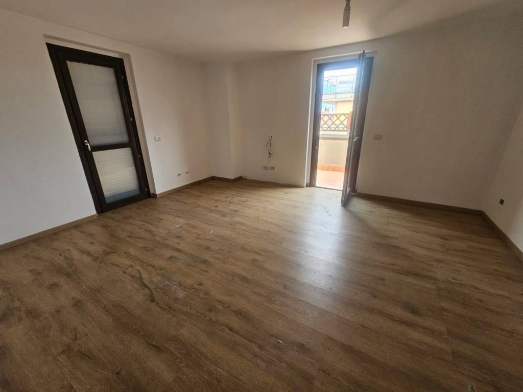 appartamento in vendita a Roma in zona Lunghezza