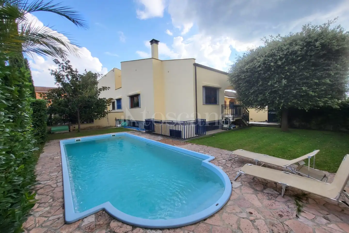 casa indipendente in vendita a Roma in zona Infernetto
