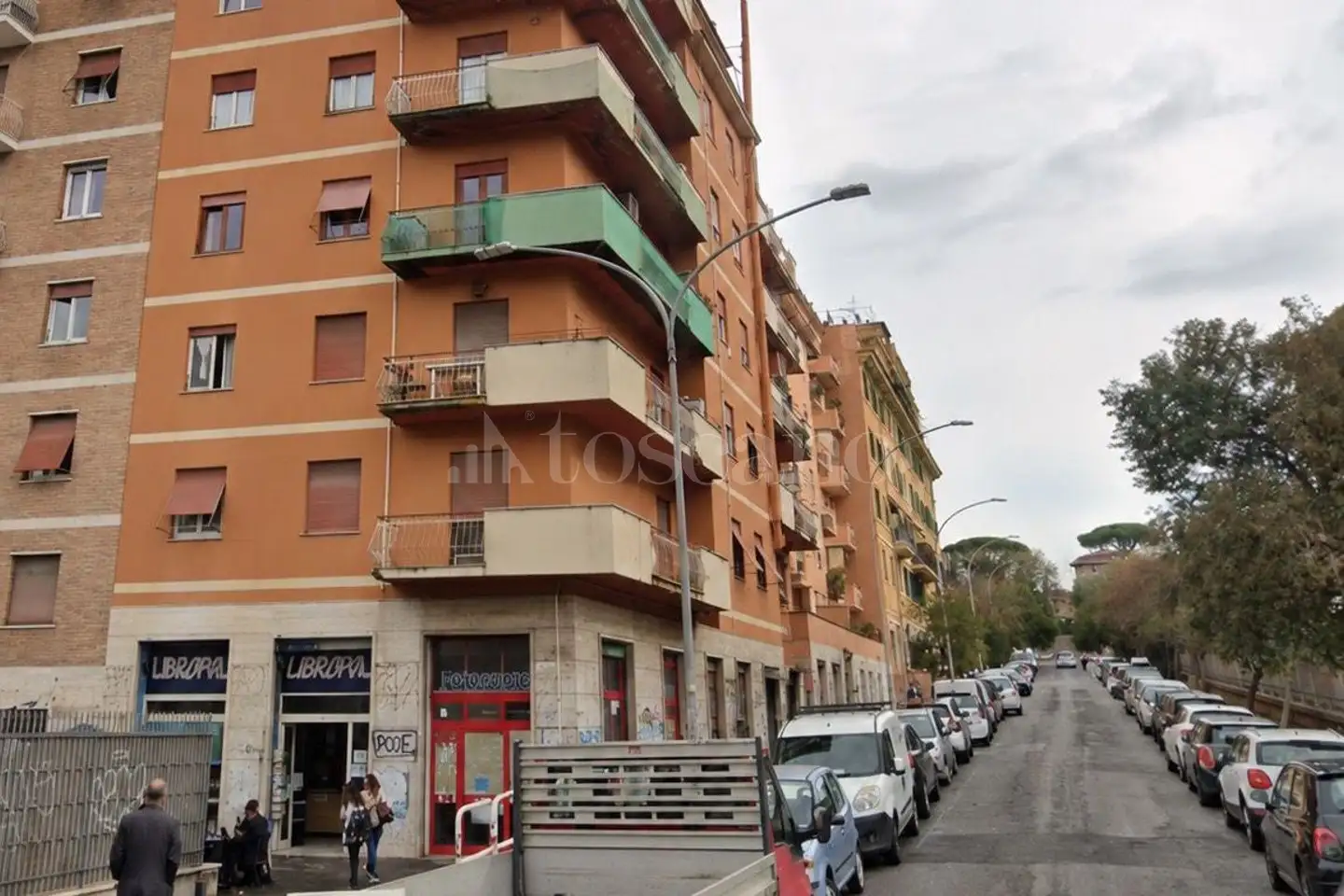 appartamento in vendita a Roma in zona Ostiense