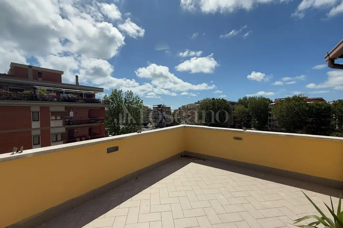 appartamento in vendita a Roma in zona Ostia