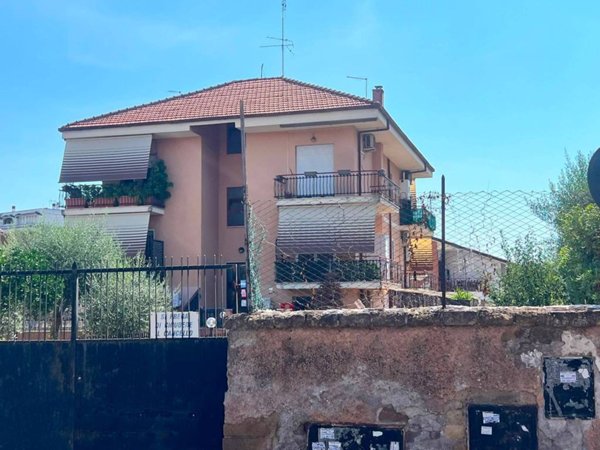 appartamento in vendita a Roma in zona Tor Vergata/Torrenova