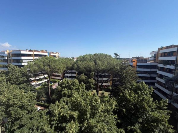 appartamento in vendita a Roma in zona Giuliano Dalmata
