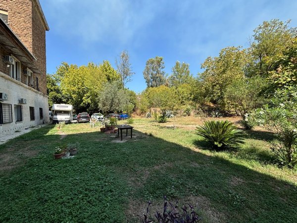appartamento in vendita a Roma in zona Monte Sacro/Talenti