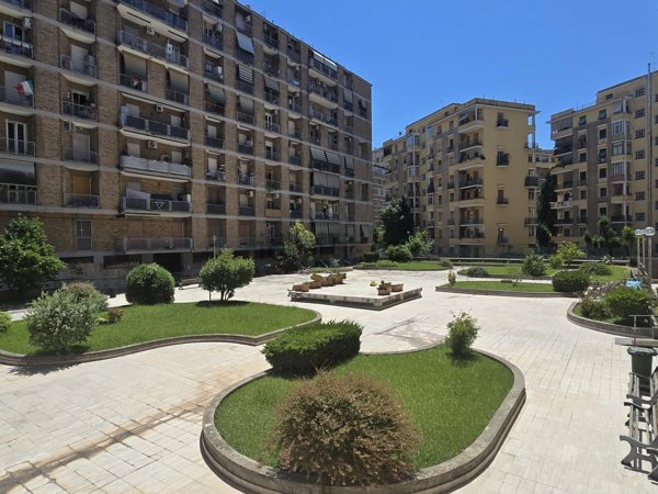 appartamento in vendita a Roma in zona Ostiense