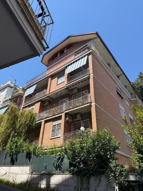 appartamento in vendita a Roma in zona Aurelio