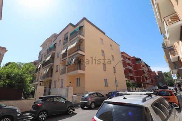 appartamento in vendita a Roma in zona Portuense