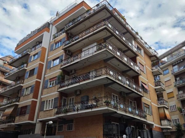 appartamento in vendita a Roma in zona Collatino