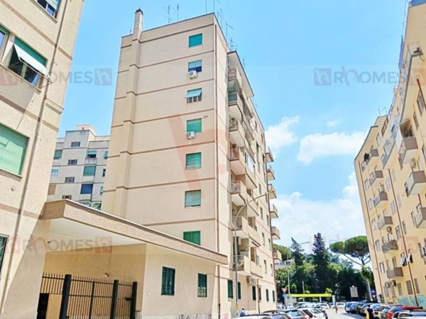 appartamento in vendita a Roma in zona Appio Claudio