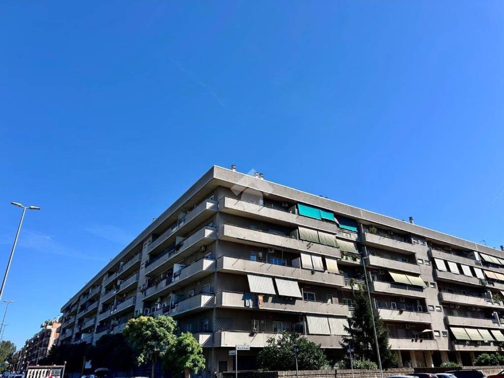 appartamento in vendita a Roma in zona Ostia