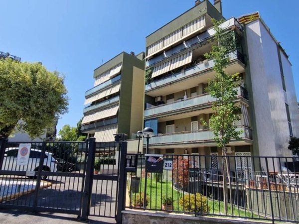 appartamento in vendita a Roma in zona Torrino