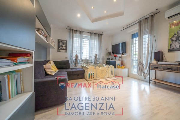 appartamento in vendita a Roma in zona Prenestino-Centocelle