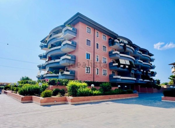appartamento in vendita a Roma in zona Montespaccato