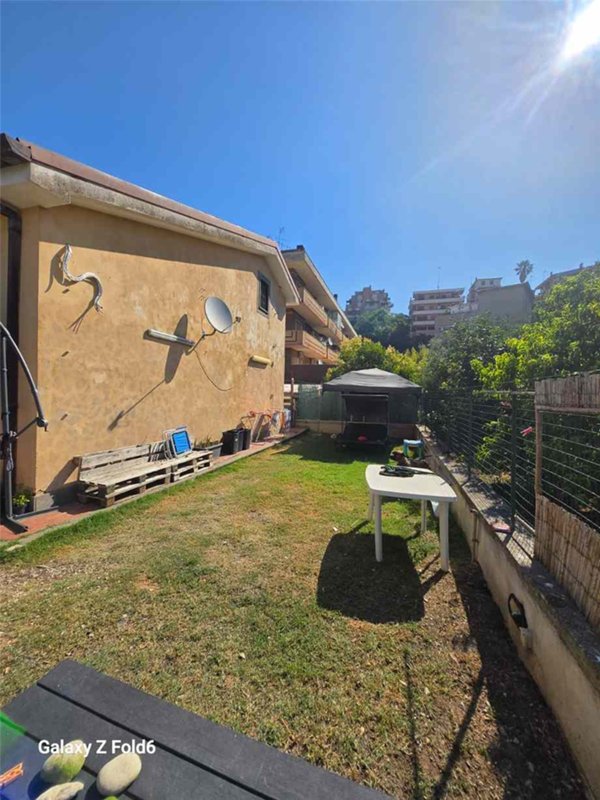 casa indipendente in vendita a Roma in zona Vitinia
