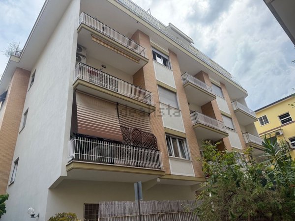 appartamento in vendita a Roma in zona Gianicolense
